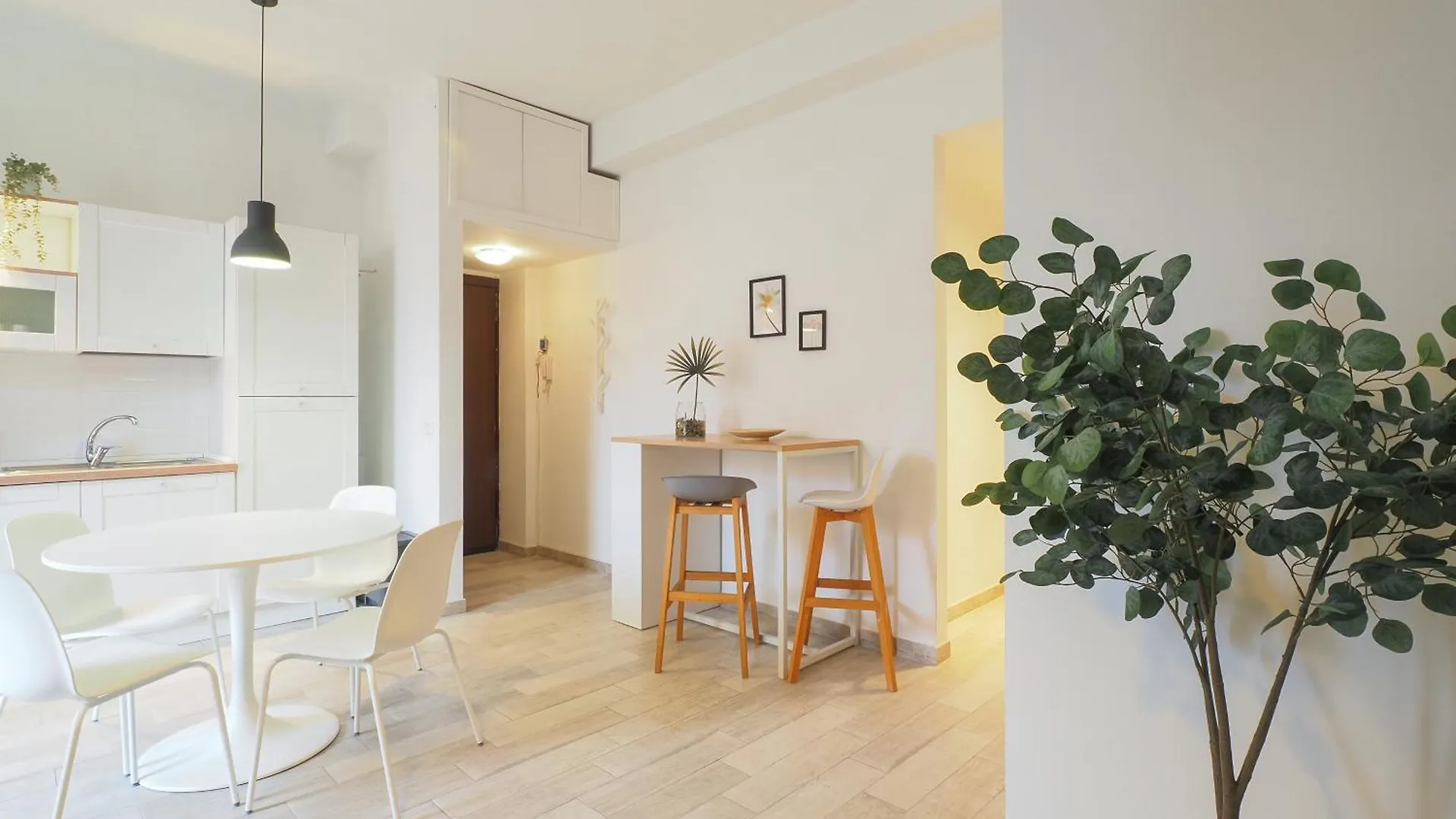 Primopiano - Volvinio Apartment Milan 0*,